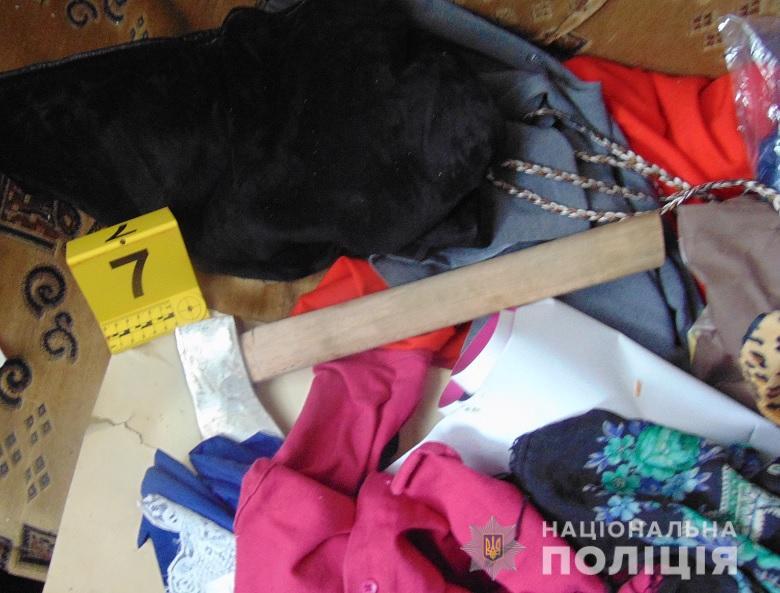 Чоловік заснув, чим обурив співмешканку / фото: Нацполіція Чоловік заснув, чим обурив співмешканку / фото: Нацполіція