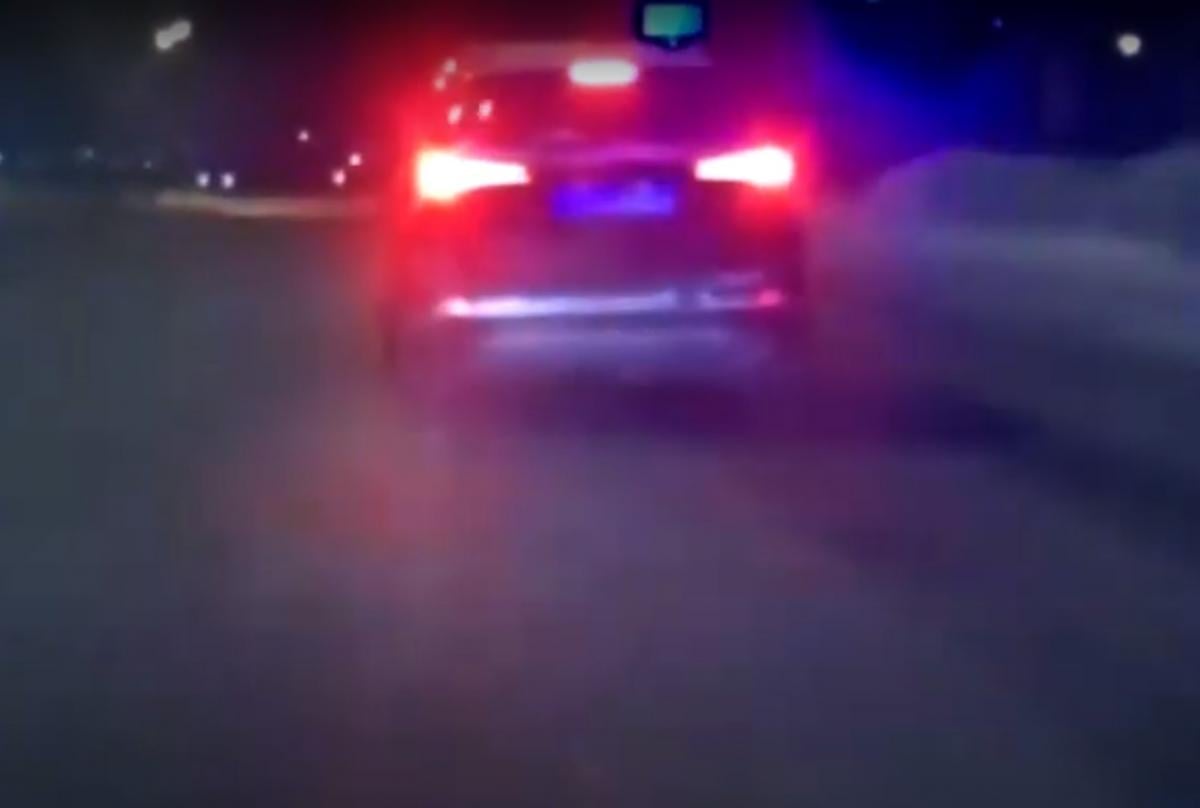 Тест показал дозу алкоголя у школьника в 0,32 промилле / скриншот из видео Тест показал дозу алкоголя у школьника в 0,32 промилле / скриншот из видео
