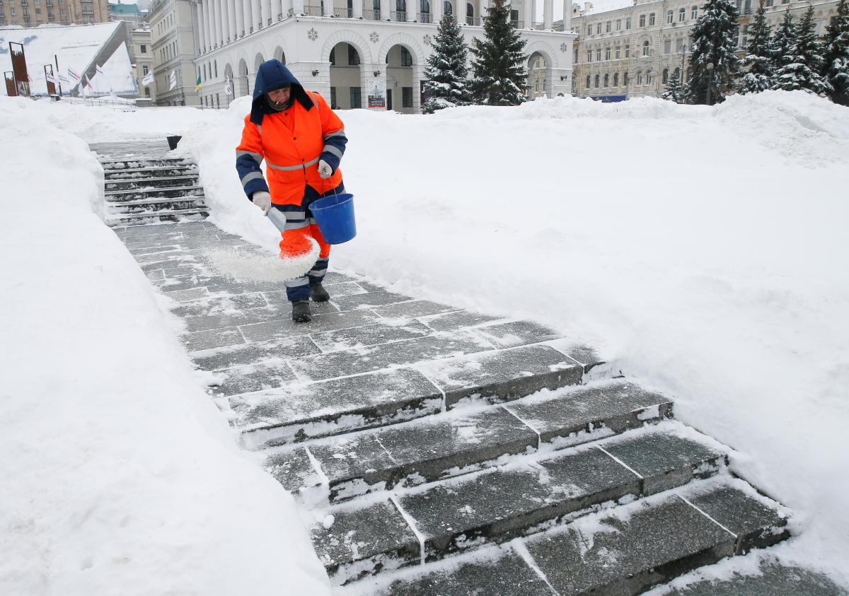 В Украине продолжается зимняя погода / Фото REUTERS В Украине продолжается зимняя погода / Фото REUTERS