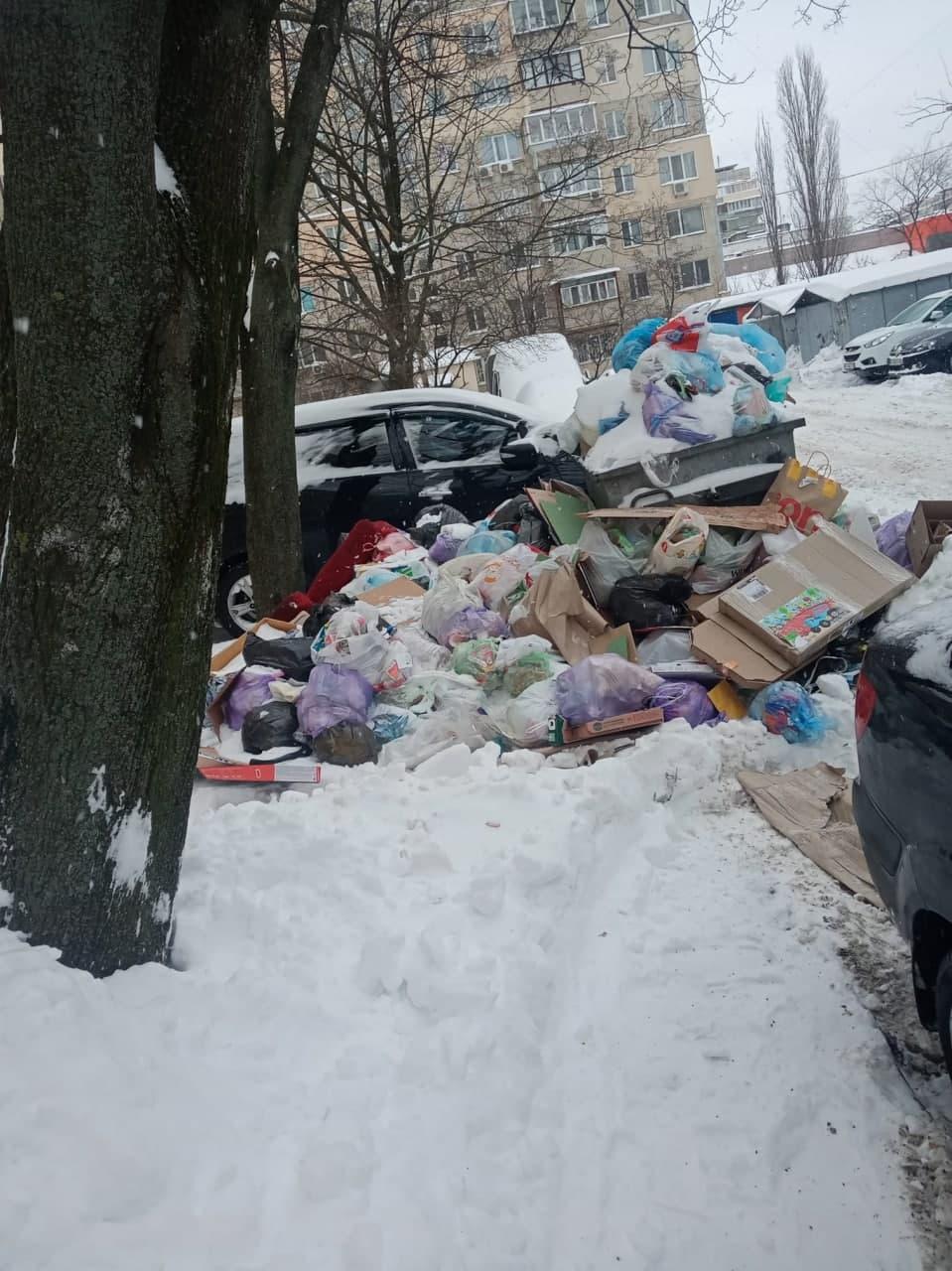 Мусор на Оболони, ул. Архипенко / Киев без цензуры Мусор на Оболони, ул. Архипенко / Киев без цензуры