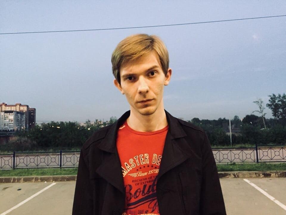 Російський студент зарізав одногрупника, який 'забрав' у нього дівчину (фото)