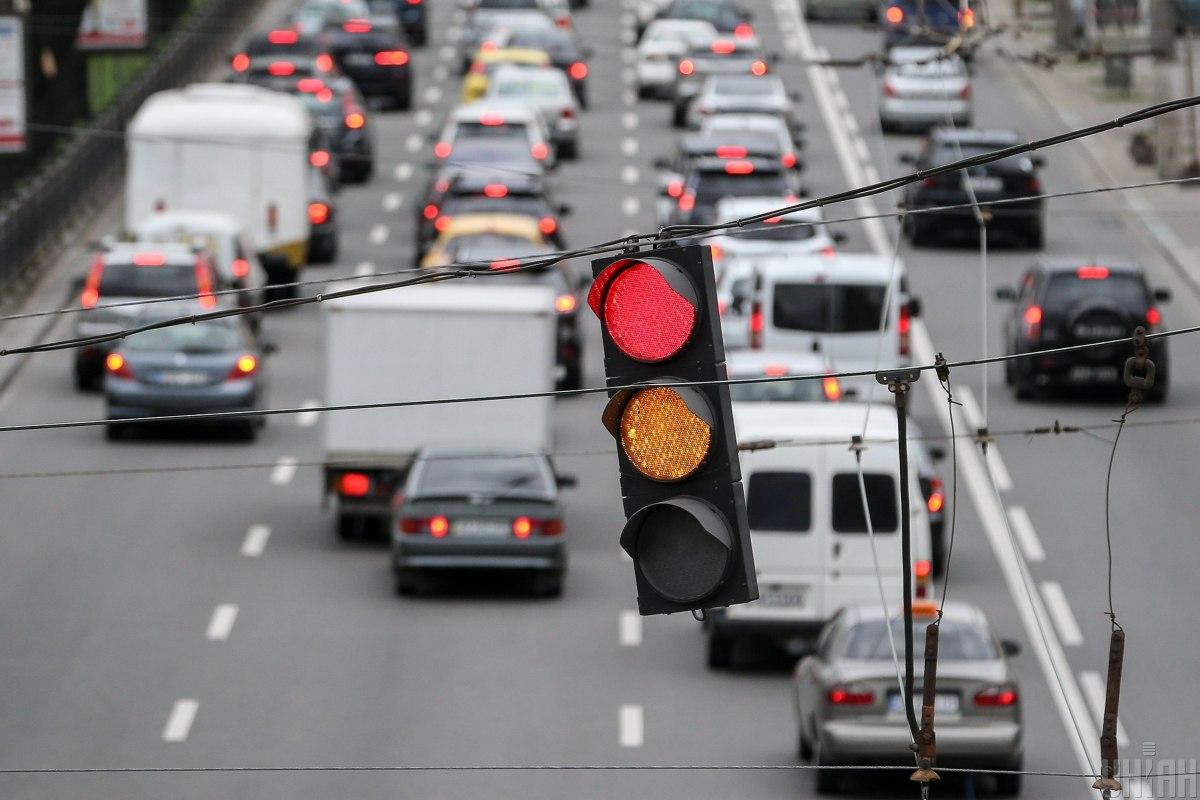 У Києві частково перекрили рух транспорту низкою вулиць У Києві частково перекрили рух транспорту низкою вулиць