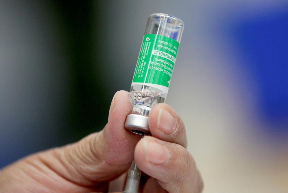 Вакцинация в Украине началась 24 февраля / фото REUTERS