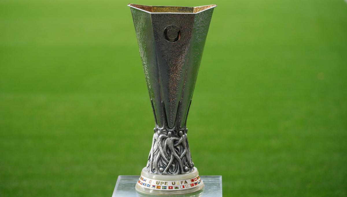 Трофей Ліги Європи / фото REUTERS