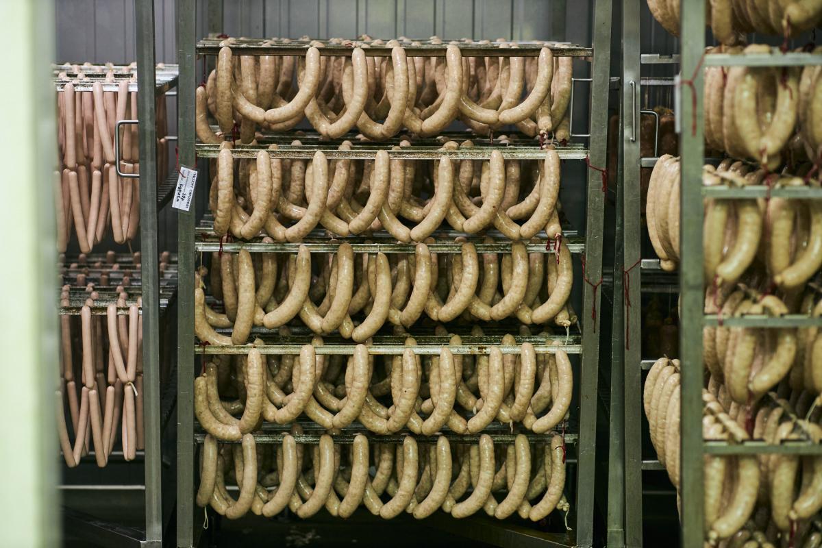 Well Meat: Как в киевской области делают колбасу для крупных торговых сетей Well Meat: Как в киевской области делают колбасу для крупных торговых сетей