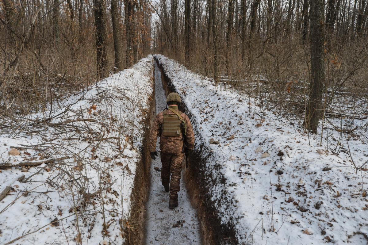 Россия перебросила около 4 тысяч военных на границу с Украиной / Фото: REUTERS