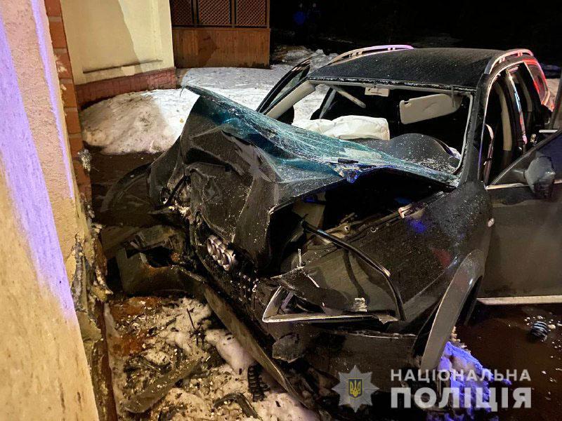 На Рівненщині в ДТП загинули двоє осіб / фото Нацполіція На Рівненщині в ДТП загинули двоє осіб / фото Нацполіція