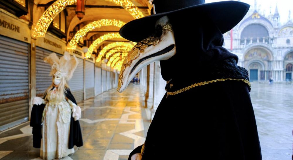 Лесбиянки фотоларды жалап