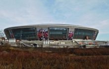 Зарастает бурьяном: появились фото "Донбасс Арены" в оккупированном Донецке