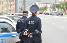 В России подполковник полиции избил гаишников, остановивших его автомобиль