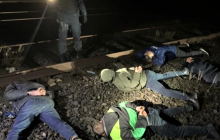 Зливали тоннами: закарпатських залізничників затримали на систематичному розкраданні палива