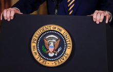 Советник Трампа рассказал, что происходит с экс-президентом США без соцсетей