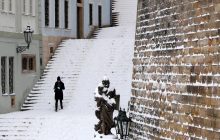 Европу замело: в Польше - километровые пробки, в Германии из-за снегопада не могут проехать скорые (фоторепортаж, видео)