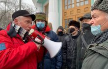 У центрі Києва мітингували пенсіонери силових відомств: вимагають зустрічі з Зеленським (відео)