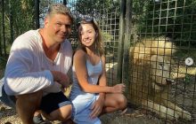 "Ковидный" роман: "девушка с собачкой из Уханя" улетела в Африку с главой Госмиграционной службы (фото)