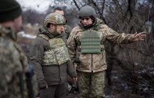 Россия отвела от границ Украины лишь около 10 тысяч военных – Зеленский