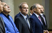Песков ответил, кем является Медведчук для Путина