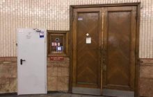 У київському метро вирішили замінити усі двері: новий дизайн спричинив жваві дискусії в мережі (фото)