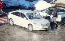 Не поділили дорогу: у Києві водій вбив пішохода на очах у перехожих і втік (відео 18+)