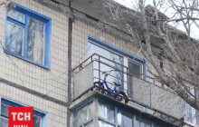 У Дніпропетровській області хлопчик випав з 5 поверху, а його батько навіть не помітив зникнення сина (відео)
