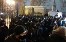 В ходе столкновений под ОП полиция задержала 24 протестующих: их уже отпустили