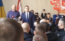 У Черкасах депутат від ОПЗЖ відмовився переходити на українську, йому влаштували синхронний переклад (відео)