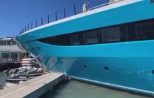 У Карибському морі елітна яхта протаранила причал і кілька човнів (відео)