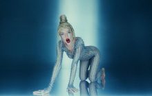 "Обережно, злив треку": у мережі з'явилися кадри з нового кліпу Наді Дорофєєвої