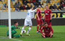 Динамо разгромило Львов и оторвалось от Шахтера в таблице УПЛ (видео)