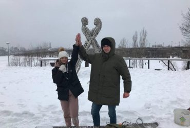 He shackled the hands of lovers from Kharkiv: the chain from the Book of Records of Ukraine will be released from the hammer