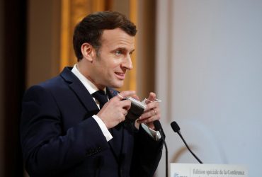 Наступні декілька місяців будуть вирішальними: Макрон заявив, що РФ повинна програти війну