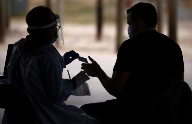 В Евросоюзе пришли к согласию о разработке паспортов вакцинации от коронавируса