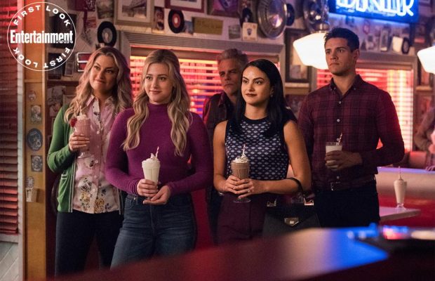 Після стрибка у часі: в мережі показали кадри серіалу "Рівердейл" з дорослими героями (фото)