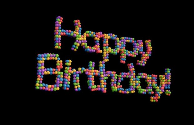 Привітання чоловікові з днем народження: найліпші побажання зі святом у віршах, прозі та картинках