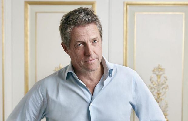 Син відомого актора встромив собі в обличчя кулькову ручку через домашнє навчання