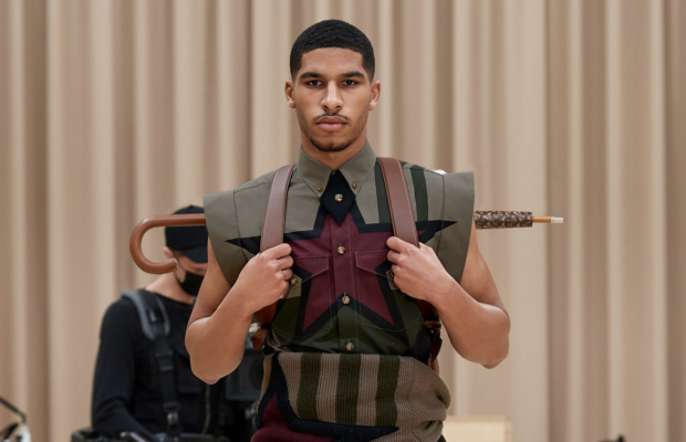 Юбки и бахрома для мужчин: подсматриваем у коллекции Burberry Fall 2021