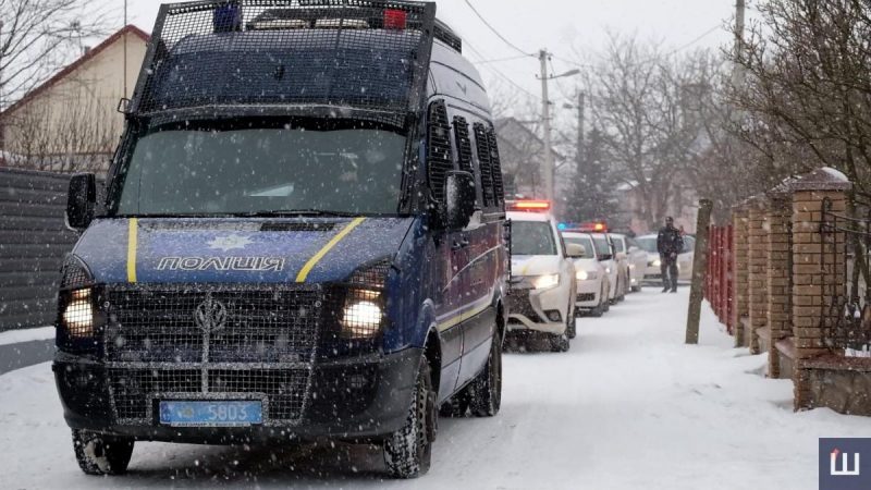 Novini Chernivciv Hlopchika Z Rakom Prijnyali Do Lav Policiyi Foto Video Unian