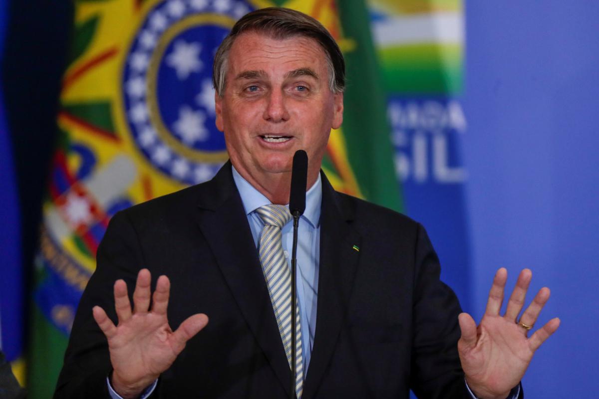 Болсонару - в Бразилии расследуют действия президента в связи с пандемией коронавируса / На фото – Жаир Болсонару, фото REUTERS