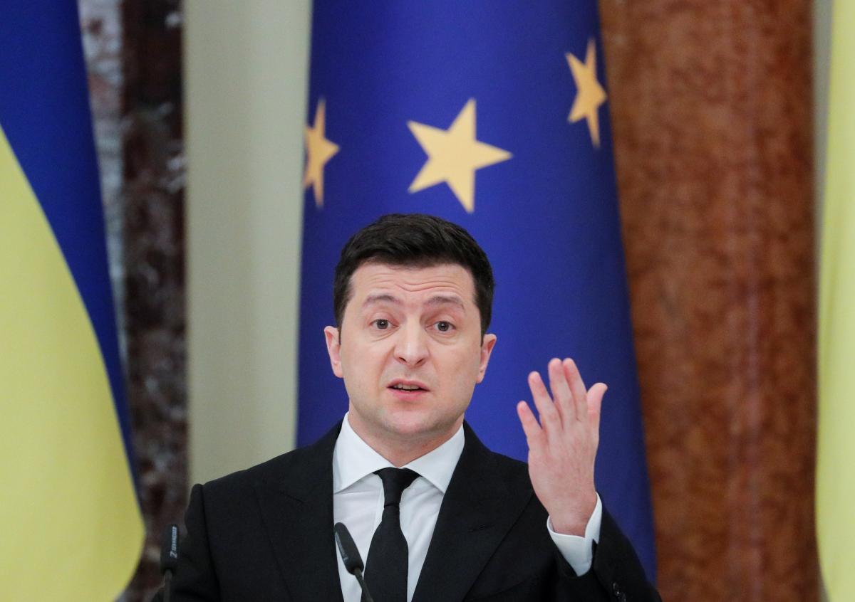 Зеленський заявив про пожиттєвий бан на YouTube для каналів Медведчука / Фото: REUTERS Зеленський заявив про пожиттєвий бан на YouTube для каналів Медведчука / Фото: REUTERS