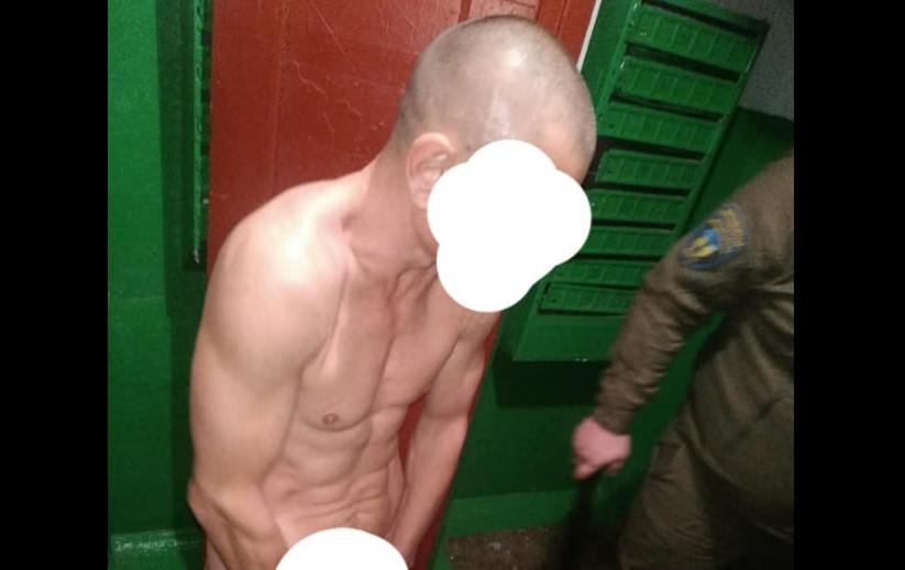 В Одесской области снова задержали любителя голых прогулок / Facebook, КУ "Муниципальная Стража" ЧГС В Одесской области снова задержали любителя голых прогулок / Facebook, КУ "Муниципальная Стража" ЧГС