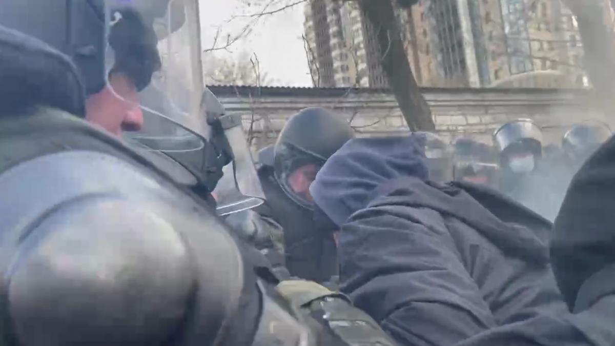 Дело Шеремета - на акции в поддержку Антоненко произошли столкновения с полицией / Скриншот