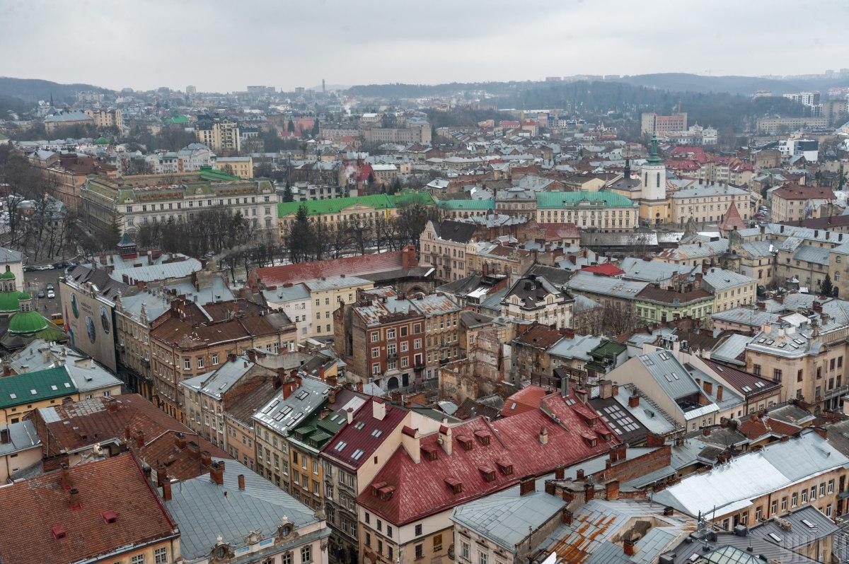 Россия обстреляла Львов / фото УНИАН (Николай Тис) Россия обстреляла Львов / фото УНИАН (Николай Тис)