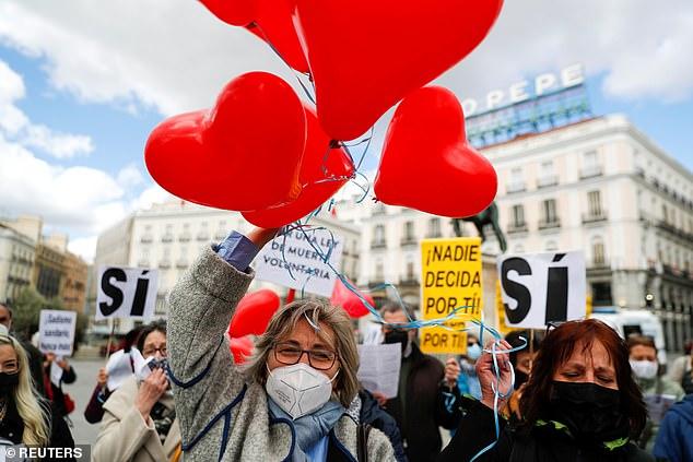 Испания станет четвертой страной в Европе, которая разрешила проведение эвтаназии / фото Reuters