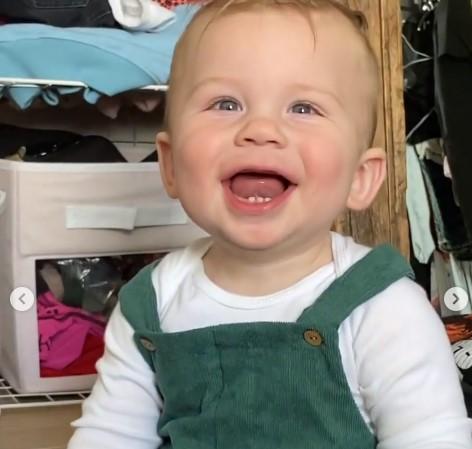 Мальчик похож на обоих родителей / скриншот Мальчик похож на обоих родителей / скриншот