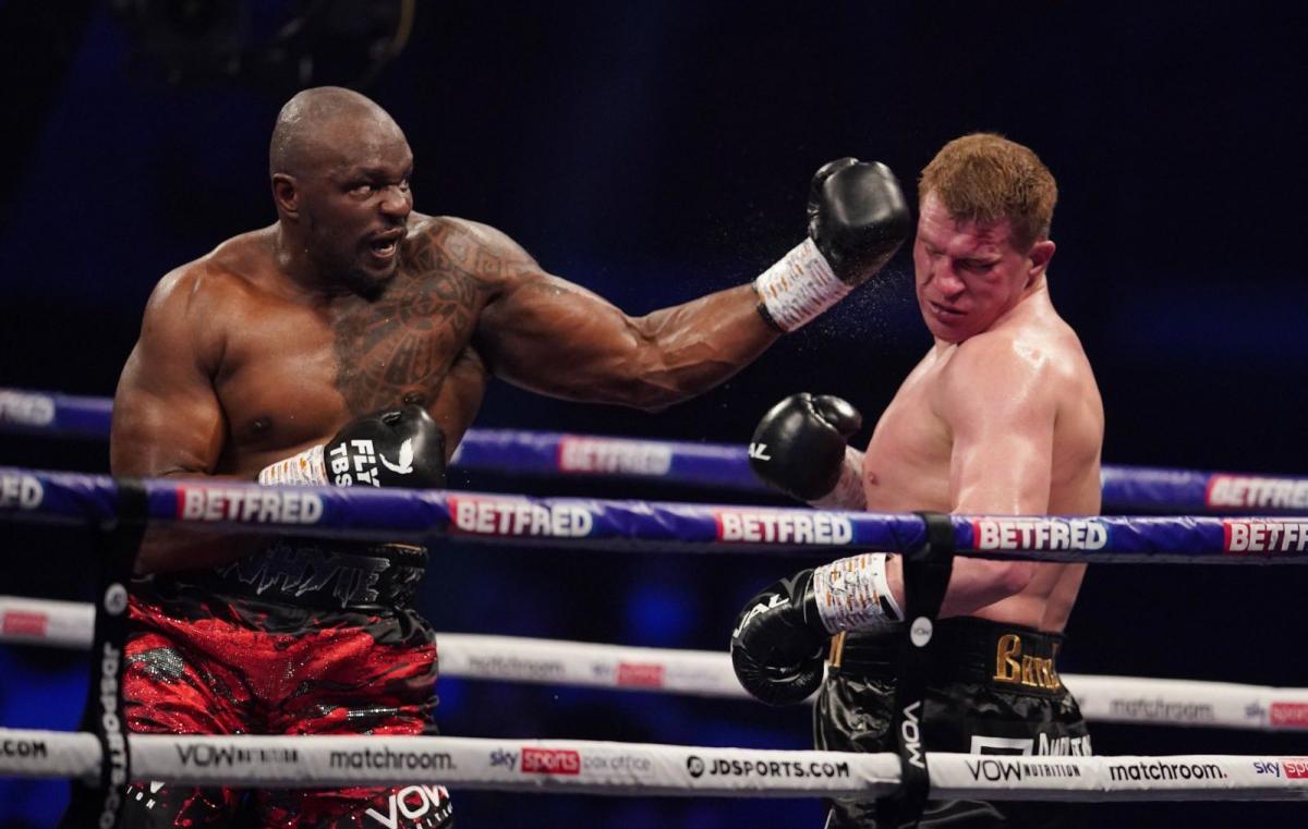 Диллиан Уайт и Александр Поветкин / фото twitter.com/MatchroomBoxing Диллиан Уайт и Александр Поветкин / фото twitter.com/MatchroomBoxing