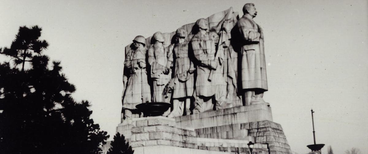 Пам'ятник Сталіну в Празі знесли, коли Хрущов очолив СРСР / фото Wikipedia.org/Miroslav Vopata Пам'ятник Сталіну в Празі знесли, коли Хрущов очолив СРСР / фото Wikipedia.org/Miroslav Vopata