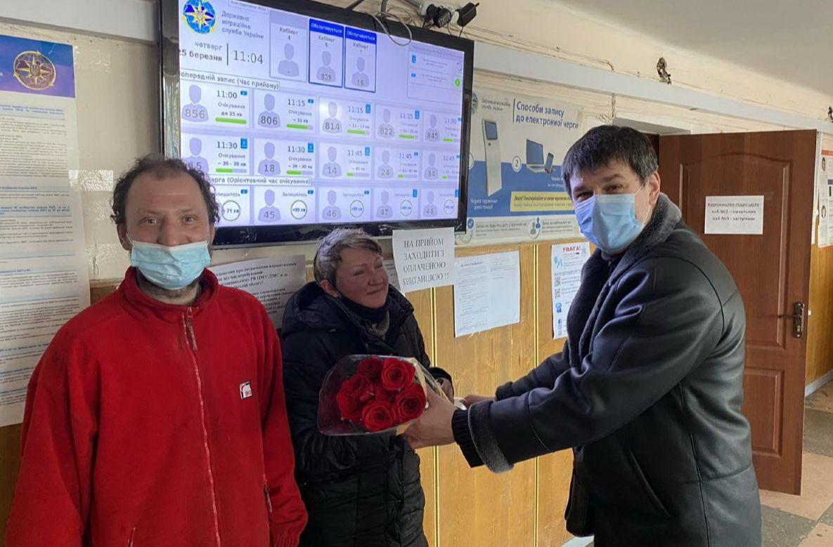 Пара бездомних вирішила одружитися / фото vechirniy.kyiv.ua Пара бездомних вирішила одружитися / фото vechirniy.kyiv.ua