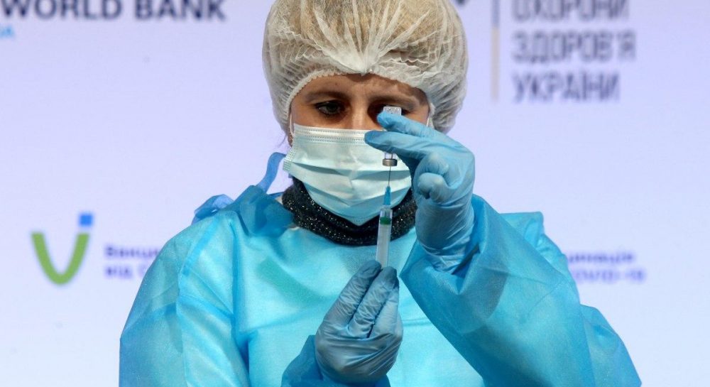 Украина расторгнет контракт по поставкам вакцин Covishield и Novavax - Vimarsana News