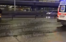 В Киеве мужчина перебегал дорогу над переходом и погиб: авария спровоцировала дискуссию в сети (видео)