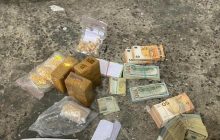 В українських дипломатів-контрабандистів вилучили 16 кілограмів золота, 140 тисяч доларів та 67 тисяч євро (фото, відео)